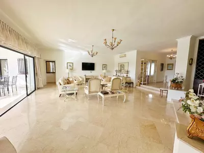 Detached Villa in El Paraiso