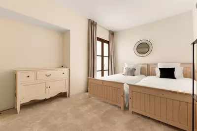 Middle Floor Apartment in Puerto Banús