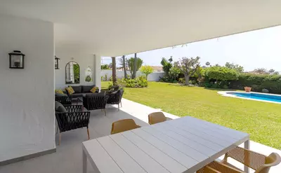 Detached Villa in Bel Air