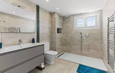 Detached Villa in Bel Air