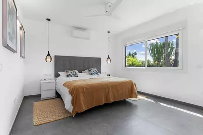 Detached Villa in Bel Air