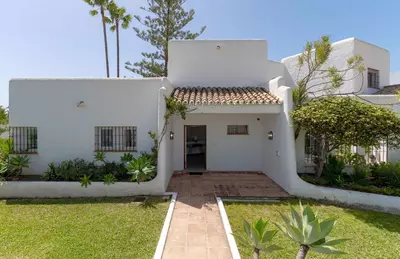 Detached Villa in Bel Air