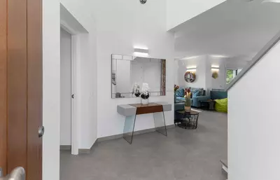 Detached Villa in Bel Air