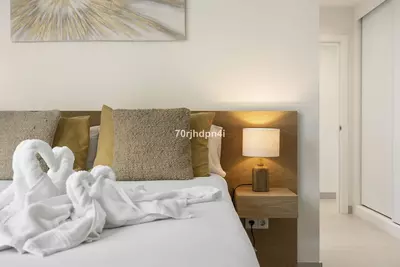 Middle Floor Apartment in Estepona