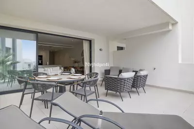 Middle Floor Apartment in Estepona
