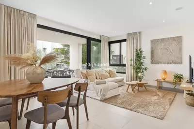 Middle Floor Apartment in Estepona
