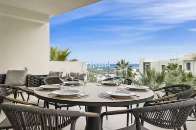 Middle Floor Apartment in Estepona