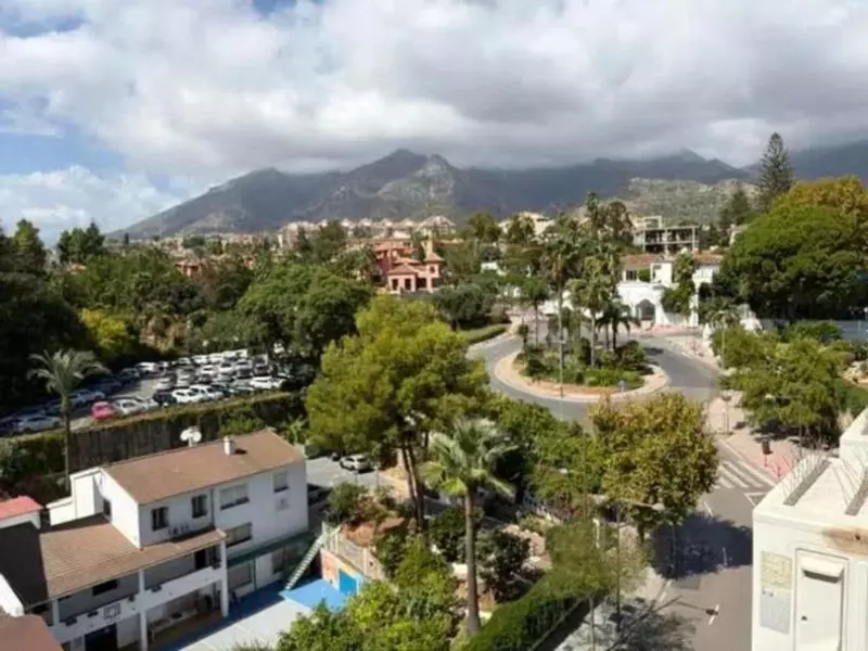 Middle Floor Apartment in Marbella