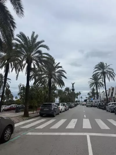 Middle Floor Apartment in Puerto Banús