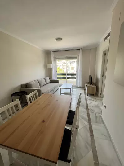 Middle Floor Apartment in Nueva Andalucía