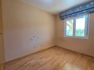 Middle Floor Apartment in Selwo