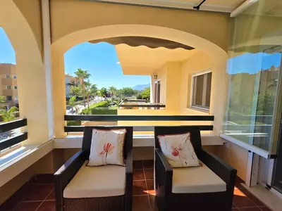 Middle Floor Apartment in Selwo