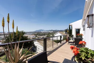Detached Villa in Nueva Andalucía