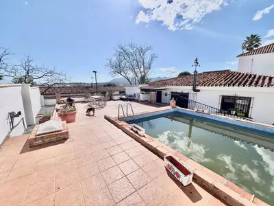 Detached Villa in Nueva Andalucía