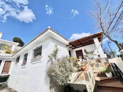 Detached Villa in Nueva Andalucía