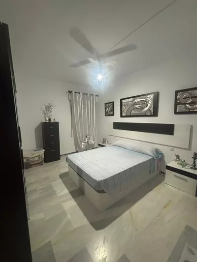 Middle Floor Apartment in Estepona