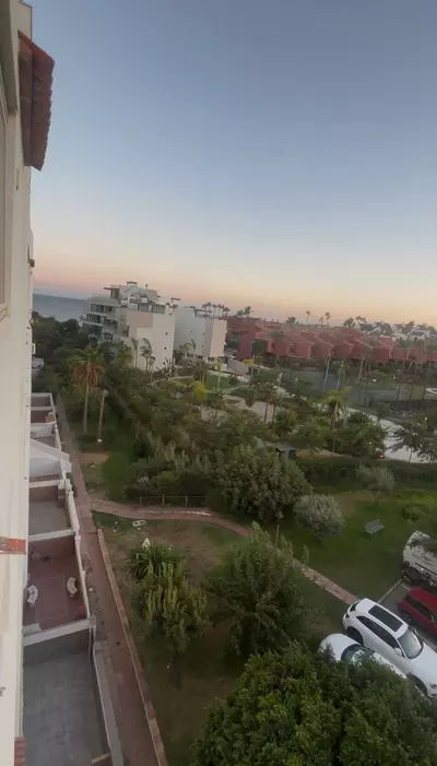Middle Floor Apartment in Estepona