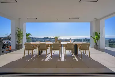 Detached Villa in El Paraiso