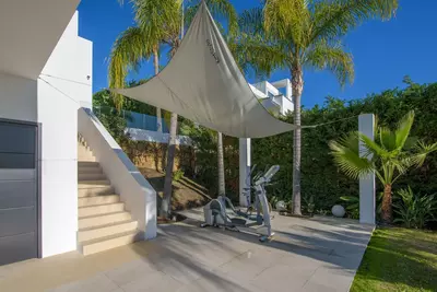 Detached Villa in El Paraiso