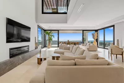 Detached Villa in El Paraiso