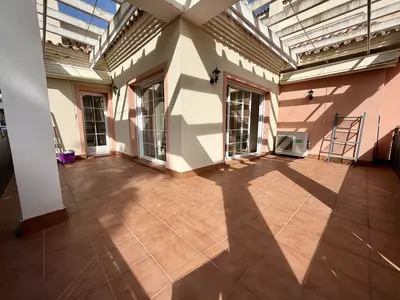 Top Floor Apartment in Nueva Andalucía