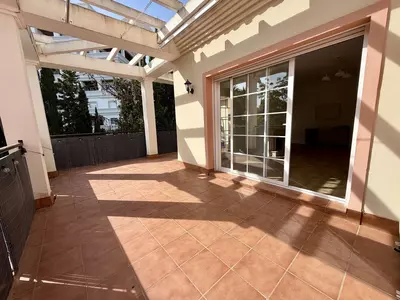 Top Floor Apartment in Nueva Andalucía