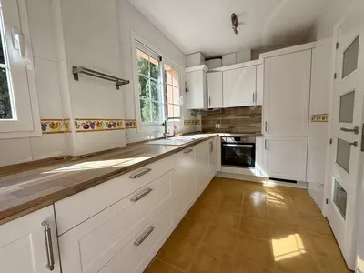 Top Floor Apartment in Nueva Andalucía