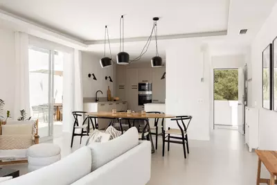 Middle Floor Apartment in Nueva Andalucía