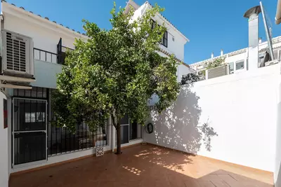 Townhouse in Nueva Andalucía