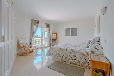 Detached Villa in El Paraiso