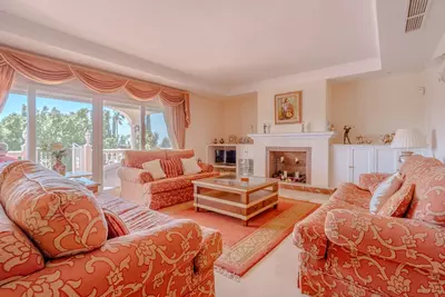 Detached Villa in El Paraiso