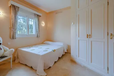 Detached Villa in El Paraiso