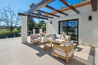 Detached Villa in Nueva Andalucía