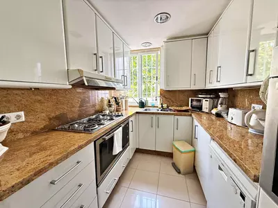 Top Floor Apartment in Puerto Banús