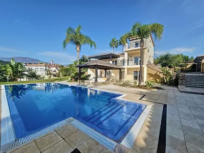 Detached Villa in Estepona