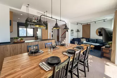 Townhouse in El Paraiso