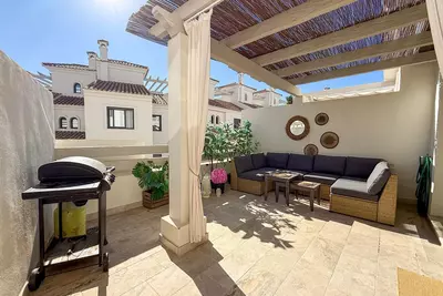 Townhouse in El Paraiso