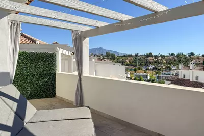 Townhouse in El Paraiso