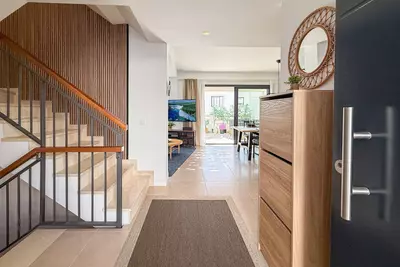 Townhouse in El Paraiso