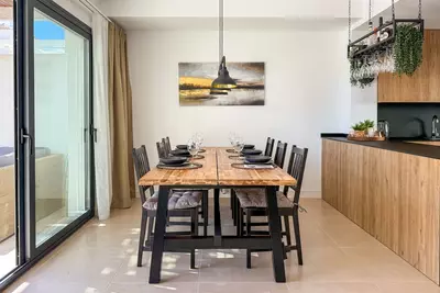 Townhouse in El Paraiso
