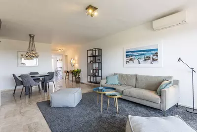 Top Floor Apartment in Selwo