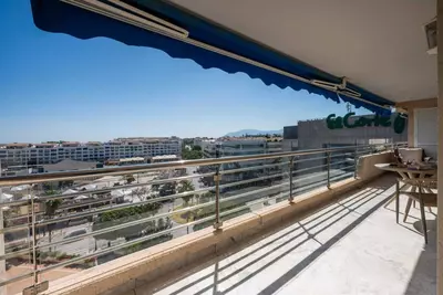 Top Floor Apartment in Puerto Banús
