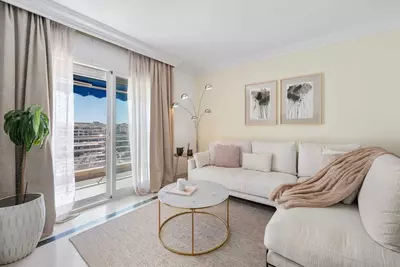 Top Floor Apartment in Puerto Banús