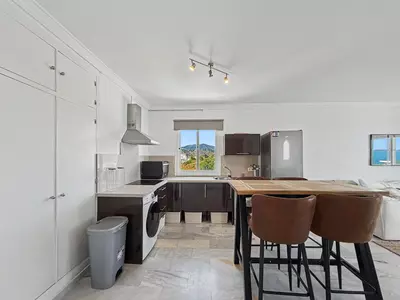 Middle Floor Apartment in Estepona