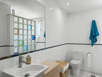 Middle Floor Apartment in Estepona