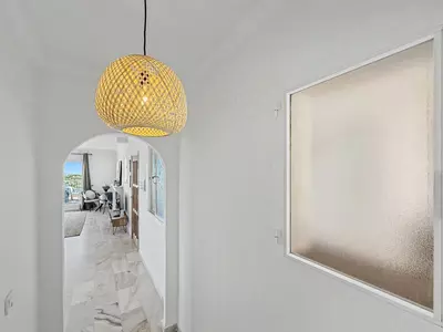 Middle Floor Apartment in Estepona