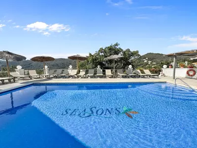 Middle Floor Apartment in Estepona