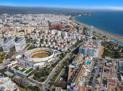 Middle Floor Apartment in Estepona
