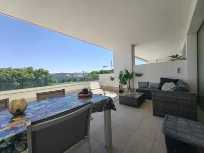 Middle Floor Apartment in Estepona