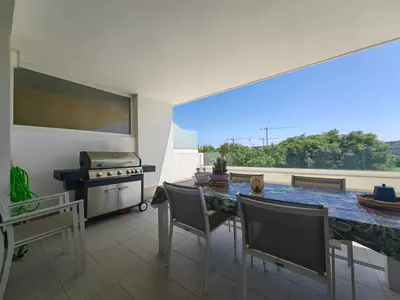 Middle Floor Apartment in Estepona